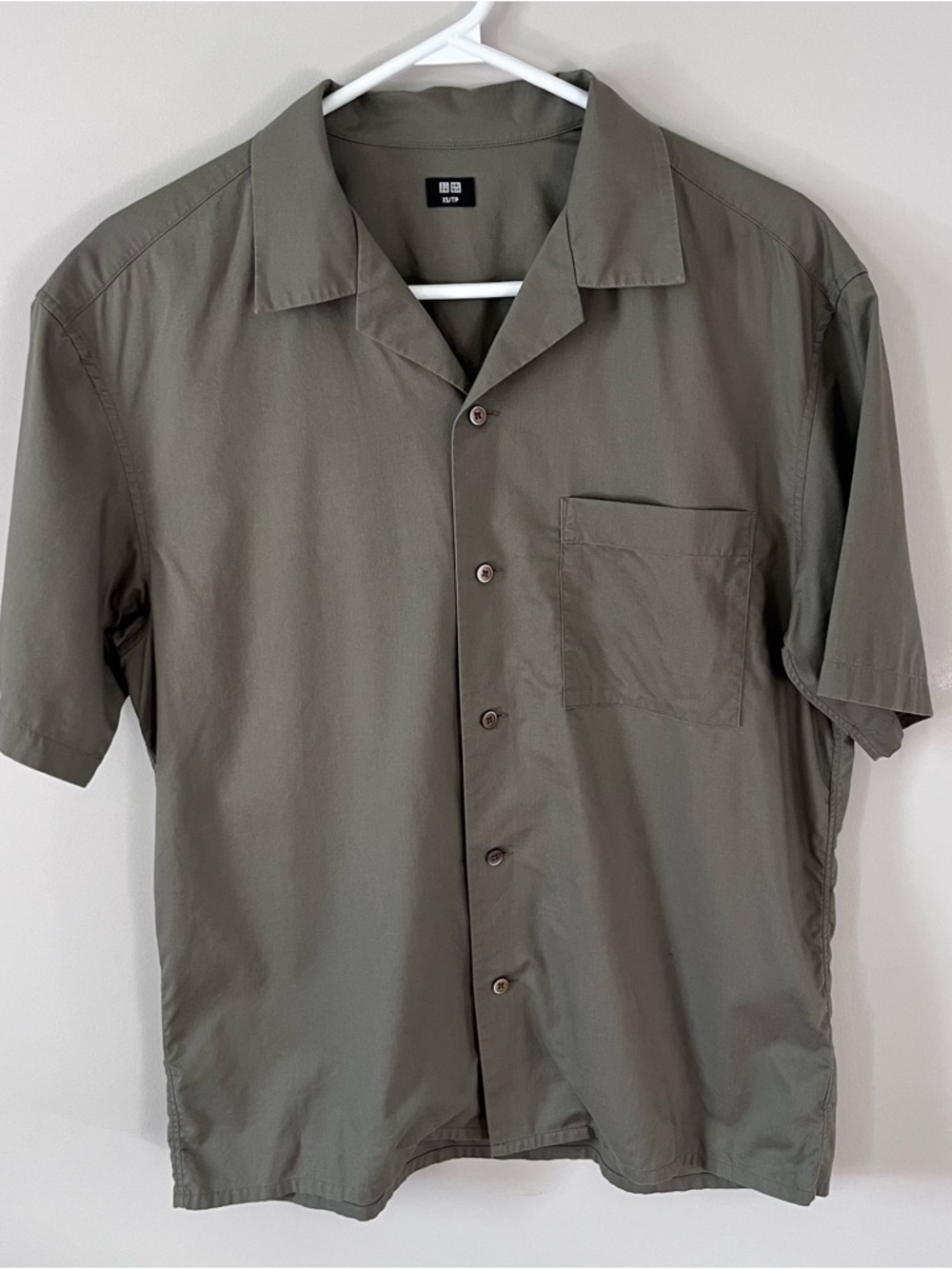 UNIQLO Men's Modal Open Collar Short Sleeve Shirt Olive Green